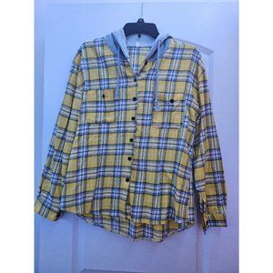 Lightweight hooded buttoned down shirt in Yellow plaid